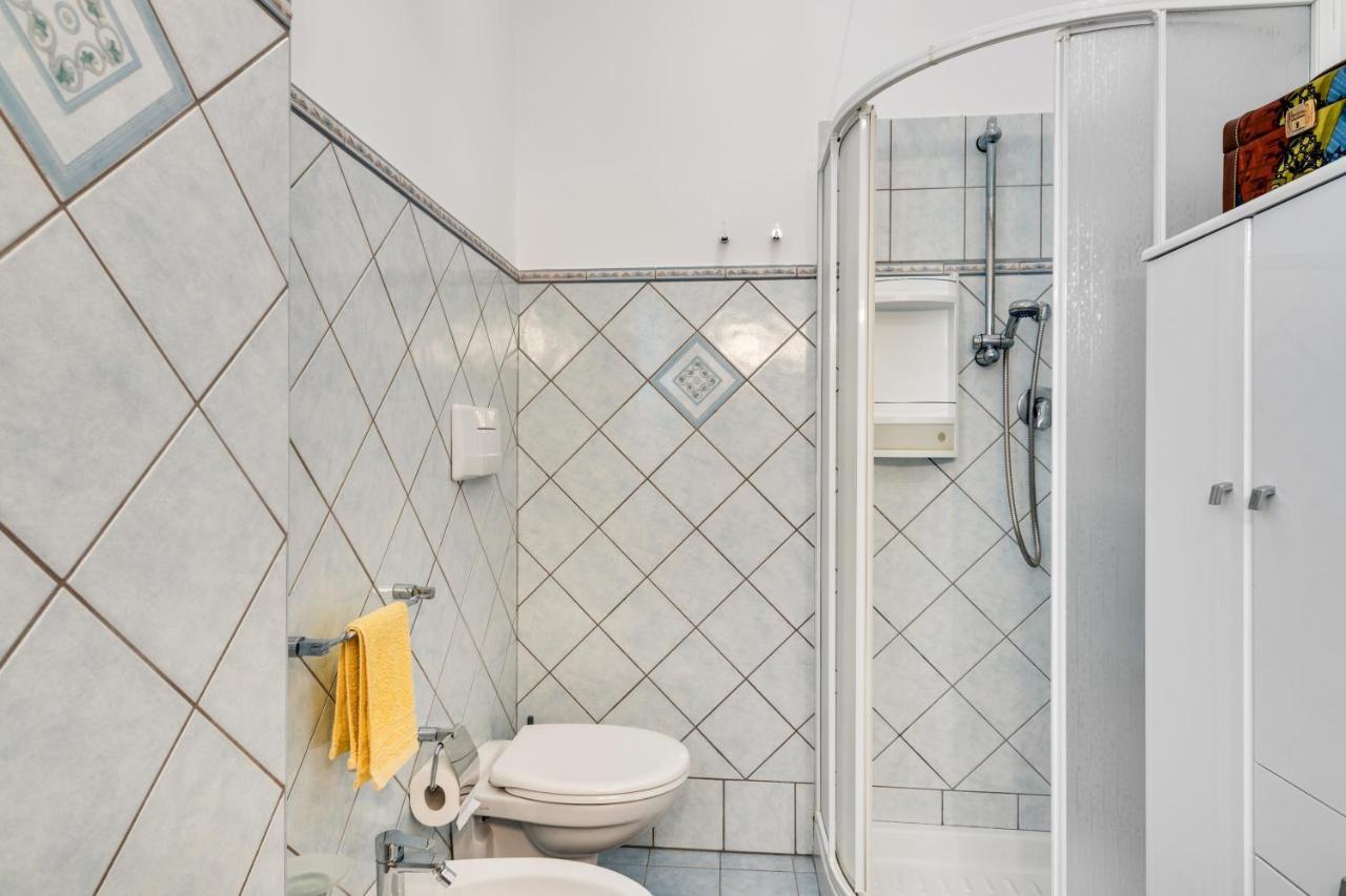 Roomy And Bright Apartment With Balconies X6 カターニア エクステリア 写真