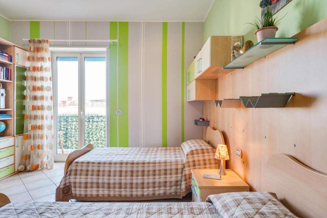 Roomy And Bright Apartment With Balconies X6 カターニア エクステリア 写真