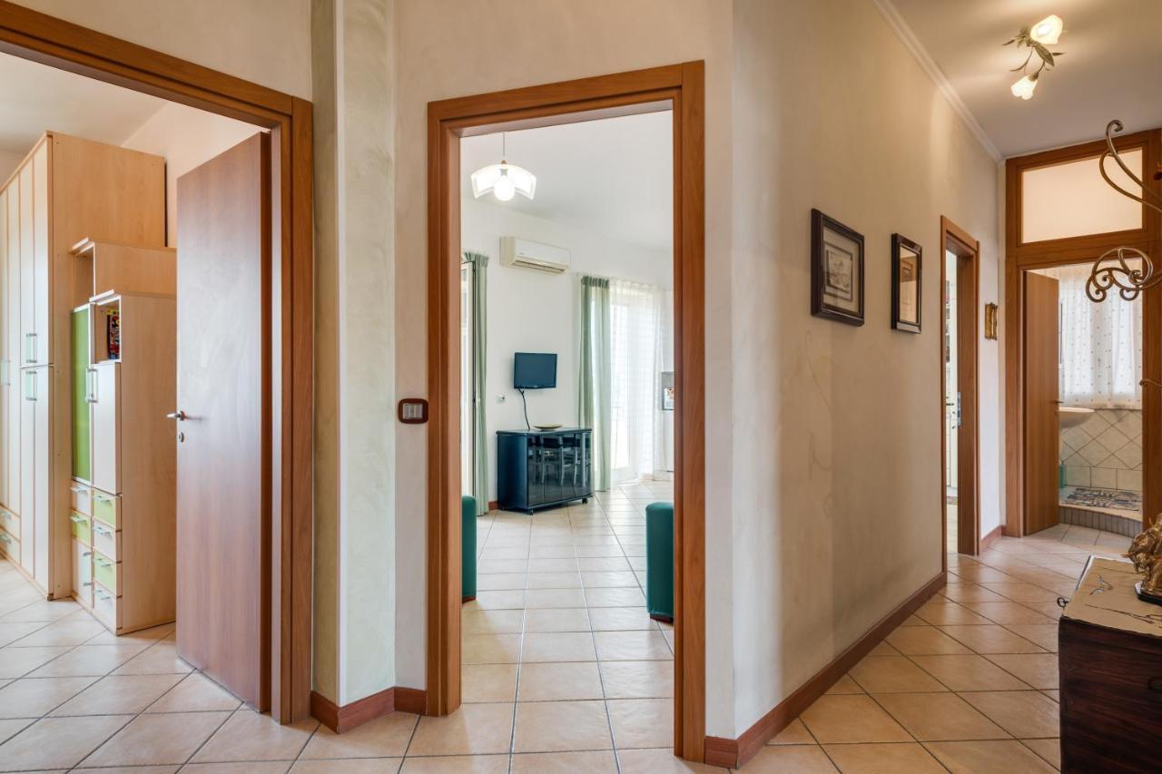 Roomy And Bright Apartment With Balconies X6 カターニア エクステリア 写真